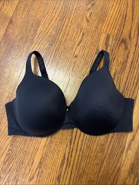 Soma black embraceable no show minimizer bra size 40D